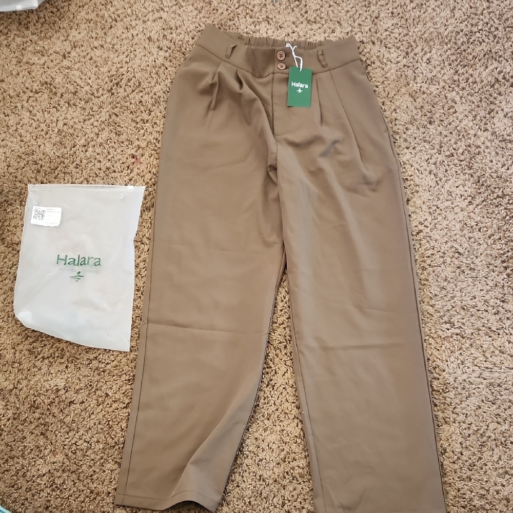 Halara Brown High-Waisted Pants